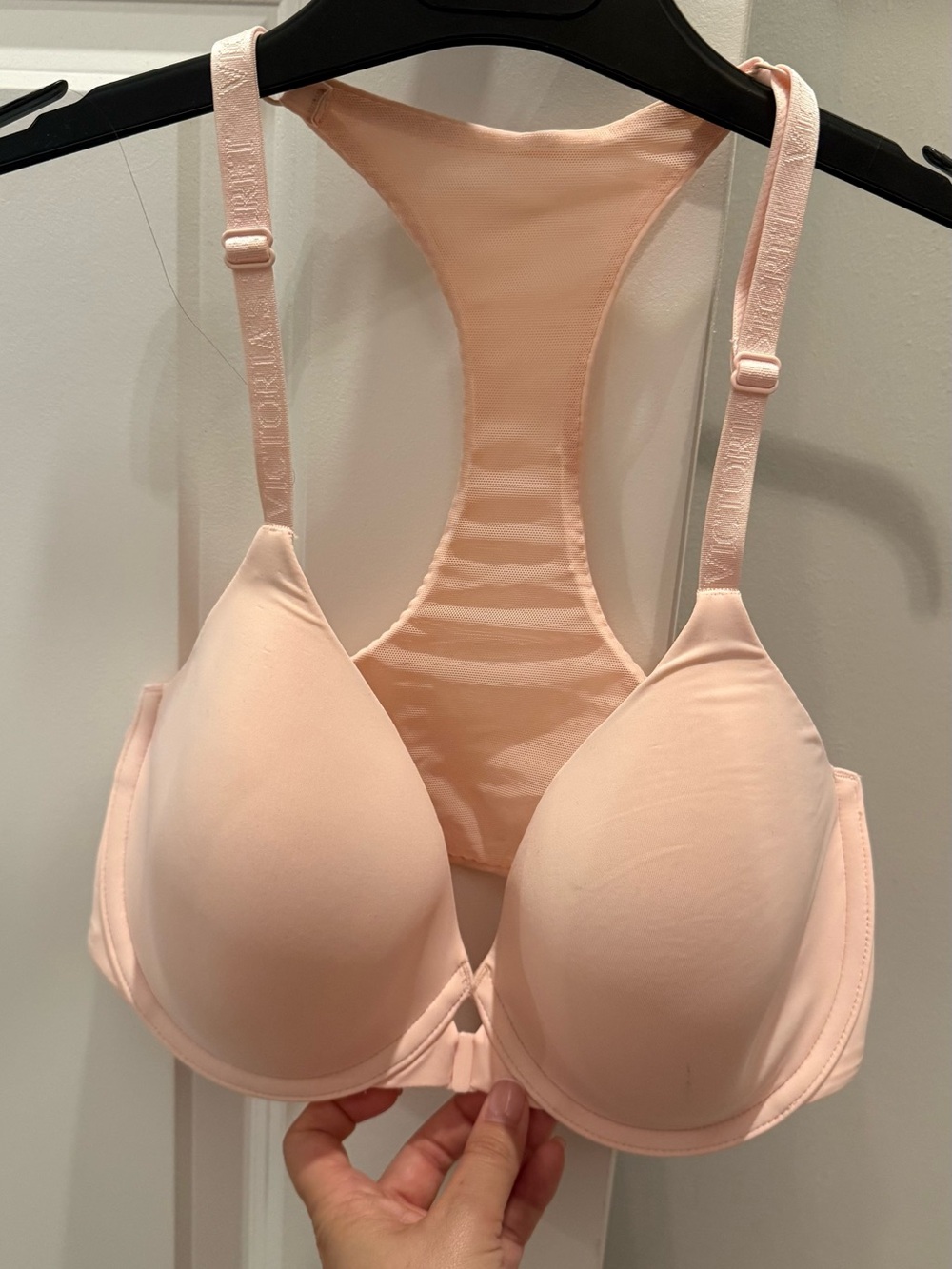 Victoria's Secret Light Pink Racerback T-Shirt Bra with front closure - 32DD